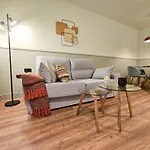 Bse Experience Apartment